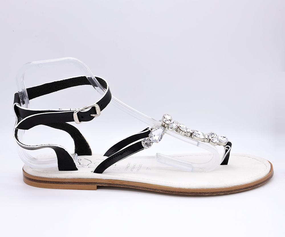 Sandali donna con gioiello in pelle di vacchetta spazzolata colore nero